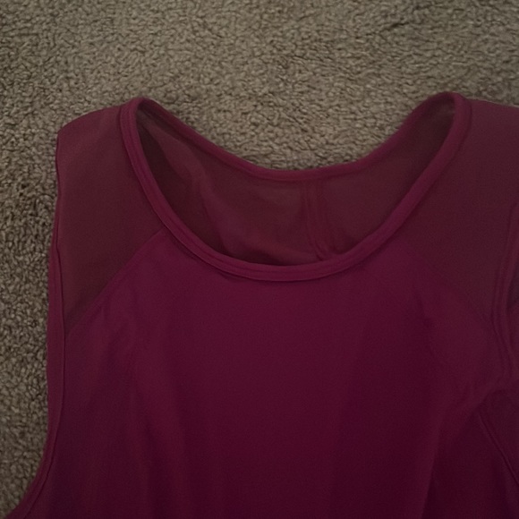 lululemon tank - Picture 2 of 3